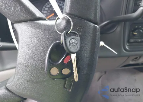 2004 Chevrolet Tahoe Ls из США, поврежденный, VIN 1GNEC13T94R215541